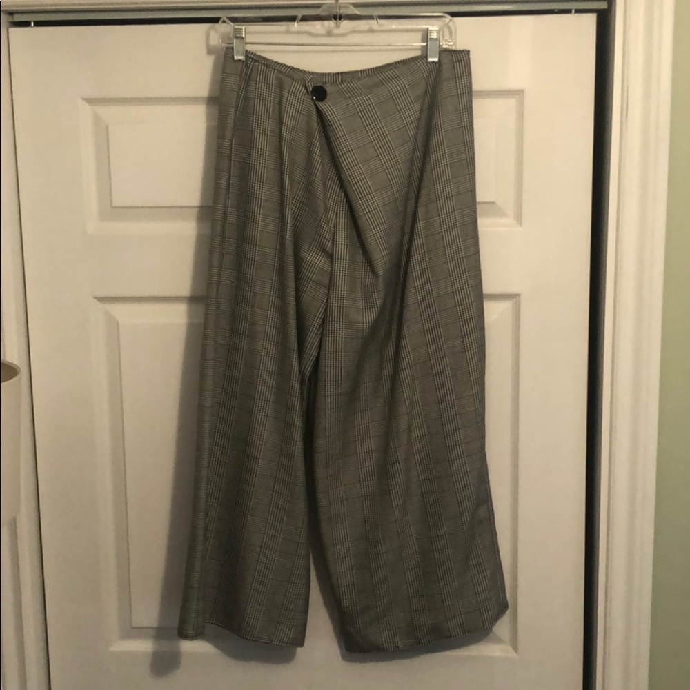 Wide leg pants